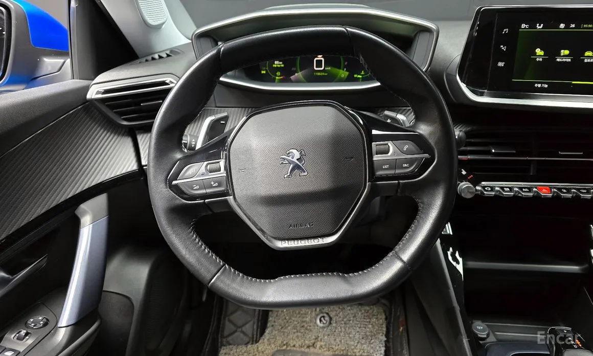 Фото 16 - Peugeot 2008