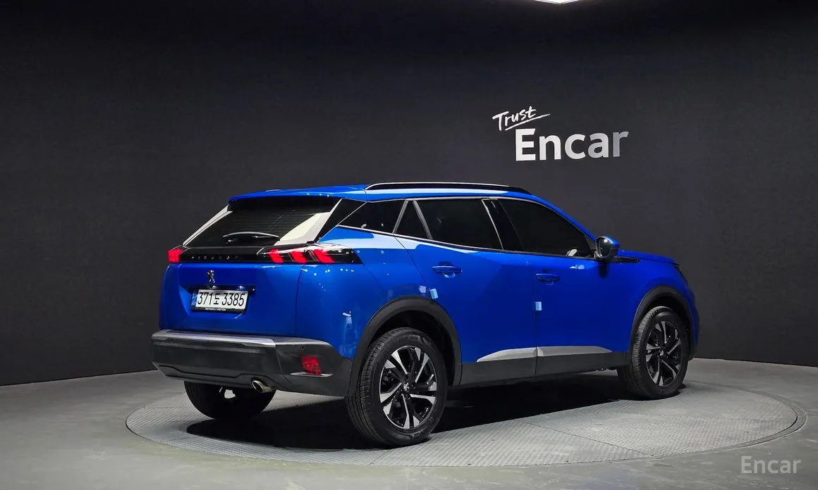 Фото 2 - Peugeot 2008