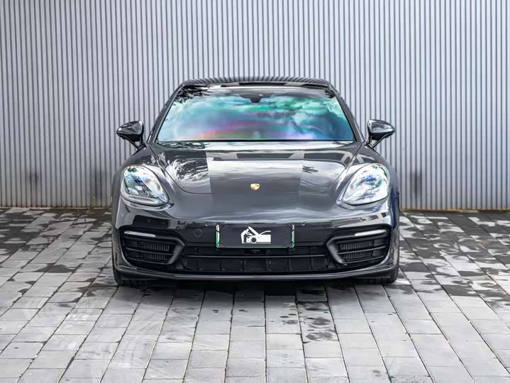 Фото 2 - Porsche Panamera Hybrid