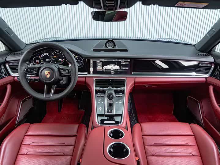 Фото 8 - Porsche Panamera Hybrid