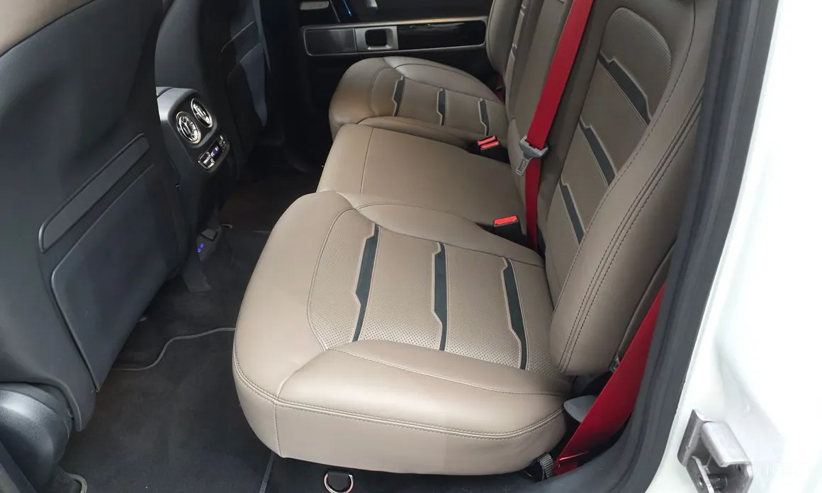 Фото 11 - Mercedes-Benz G-Class