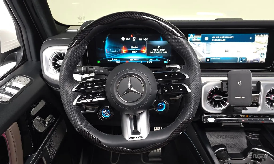 Фото 13 - Mercedes-Benz G-Class