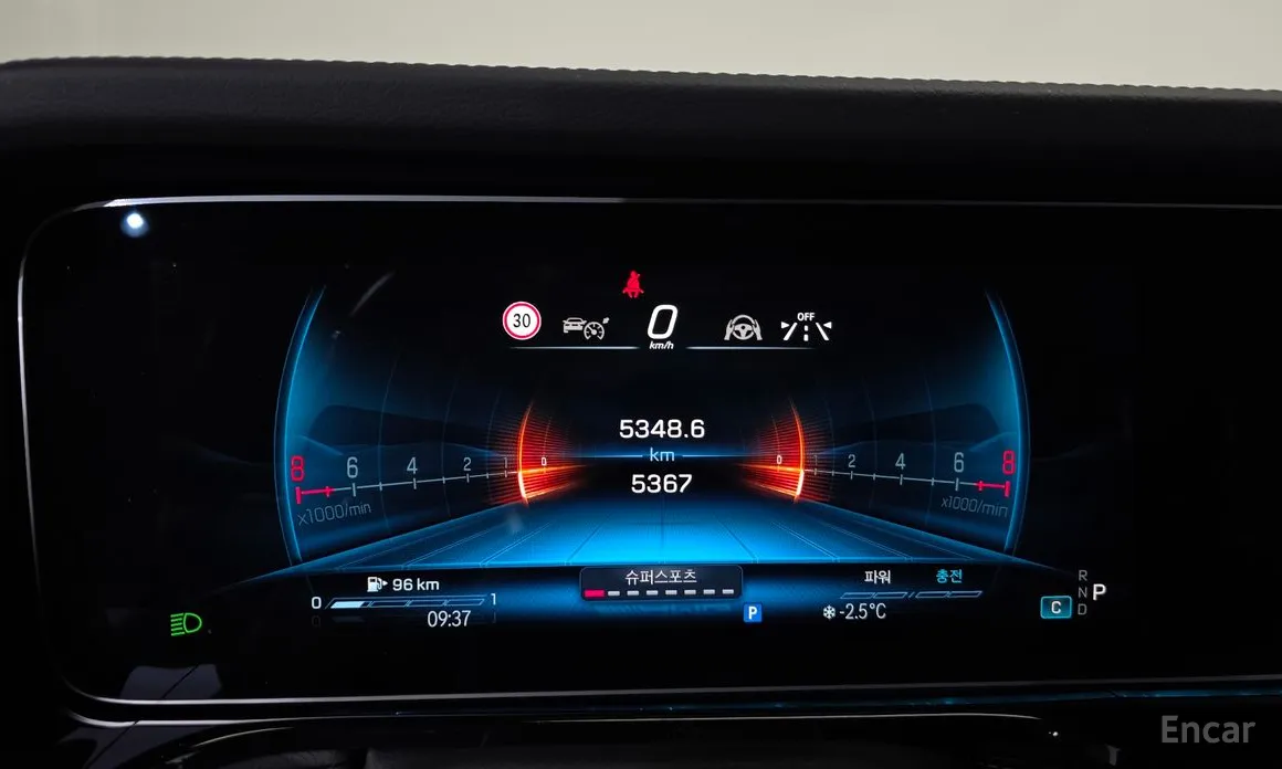 Фото 8 - Mercedes-Benz G-Class