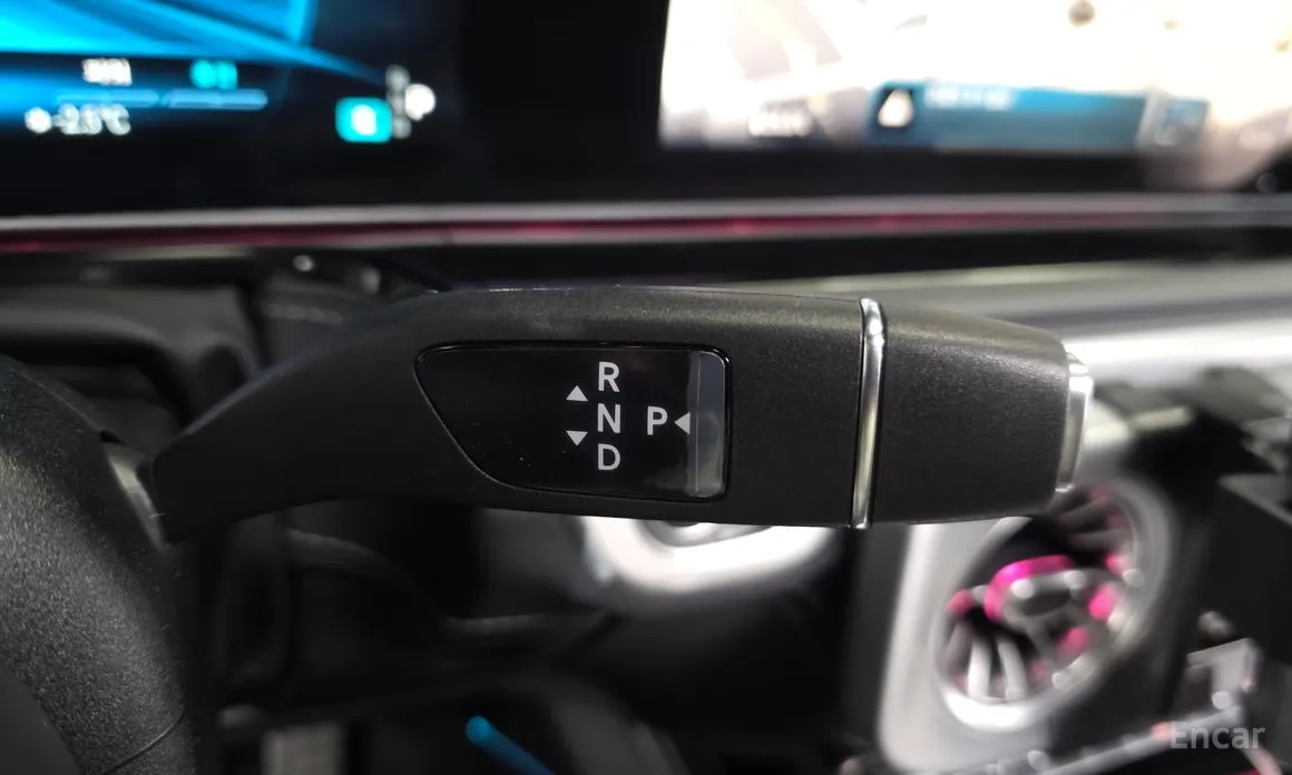 Фото 9 - Mercedes-Benz G-Class