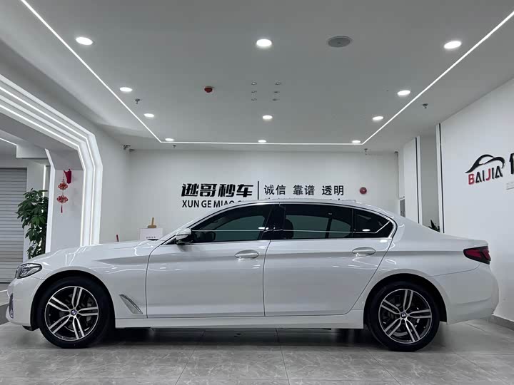 Фото 4 - BMW 5 Series