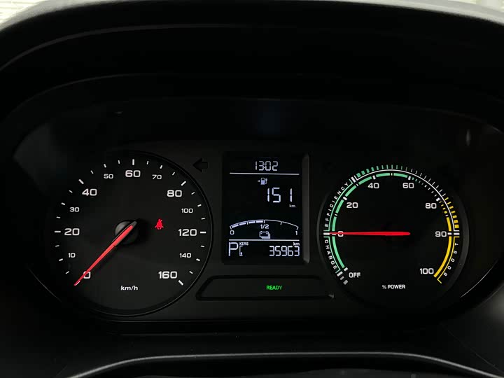 Фото 8 - Roewe Clever