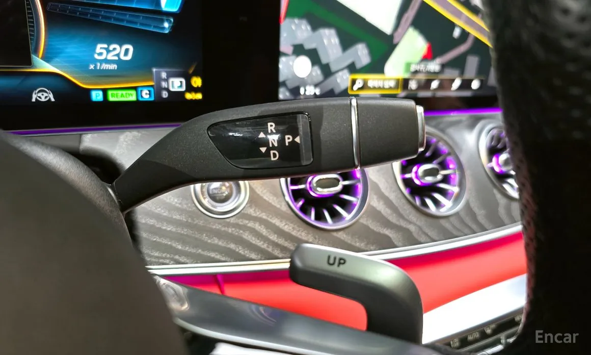 Фото 9 - Mercedes-Benz AMG GT