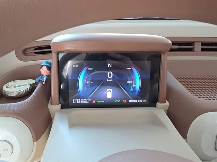 Фото 8 - Bestune Pony