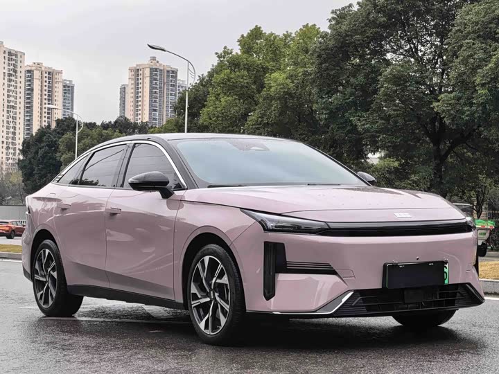 Фото 3 - Geely Galaxy L6