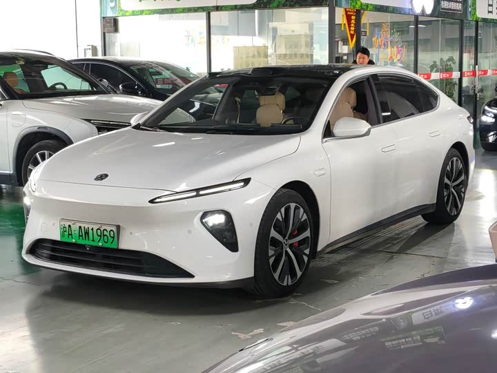 Фото 1 - Nio ET7