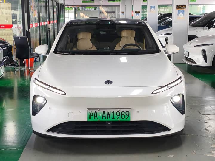 Фото 2 - Nio ET7