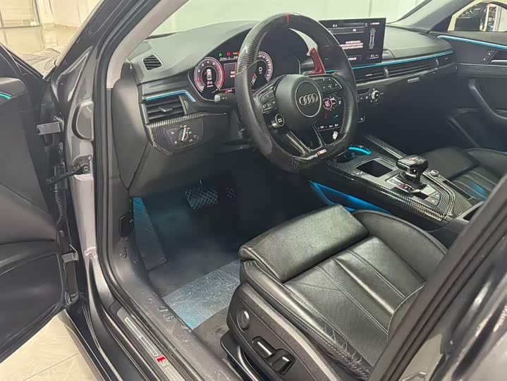 Фото 7 - Audi A4L