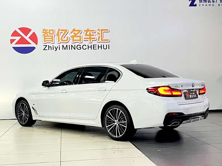 Фото 4 - BMW 5 Series