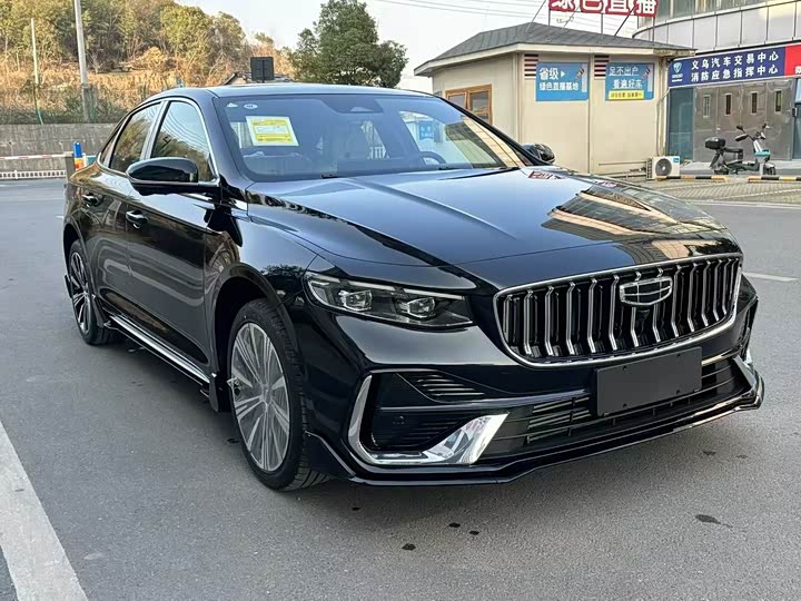 Фото 3 - Geely Preface