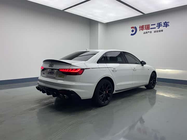 Фото 7 - Audi A4L