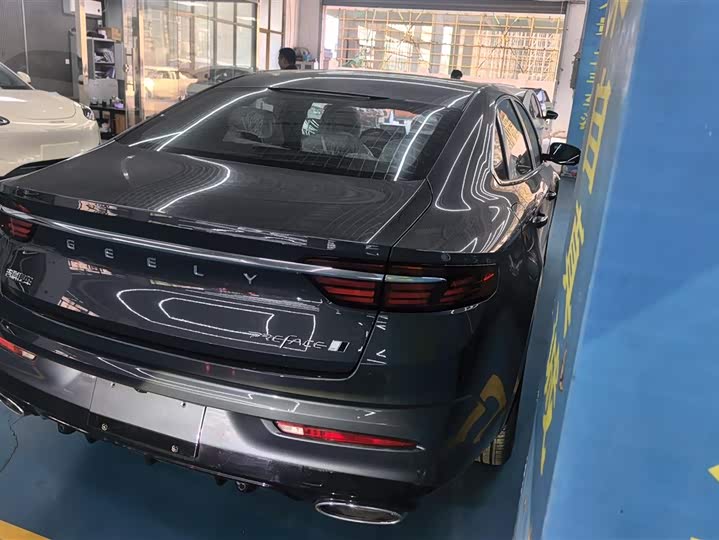 Photo 3 - Geely Preface