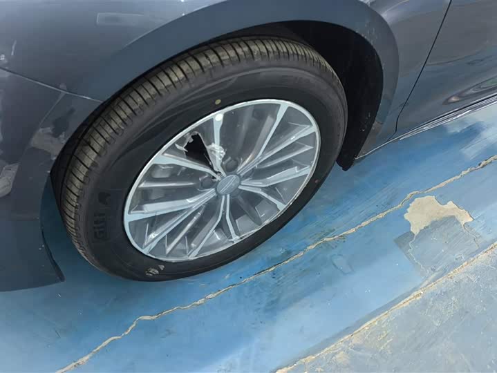 Photo 6 - Geely Preface