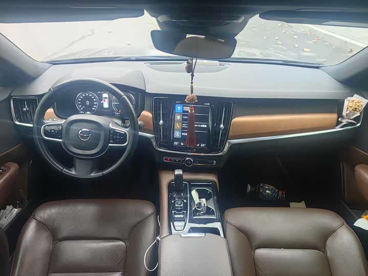 Фото 8 - Volvo S90 Hybrid