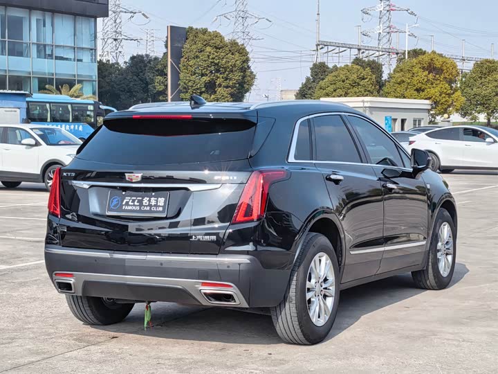 Фото 5 - Cadillac XT5
