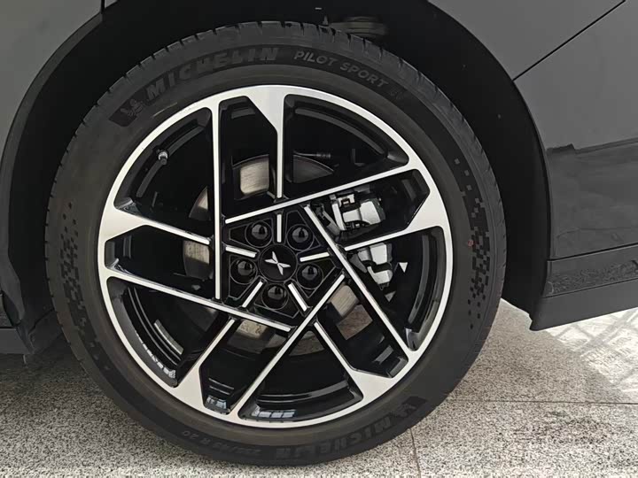 Фото 8 - XPeng F57