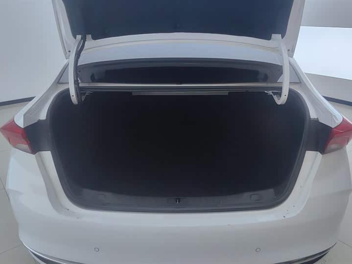 Фото 4 - Buick Verano