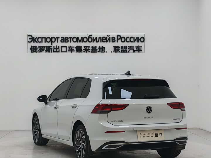 Фото 4 - Volkswagen Golf