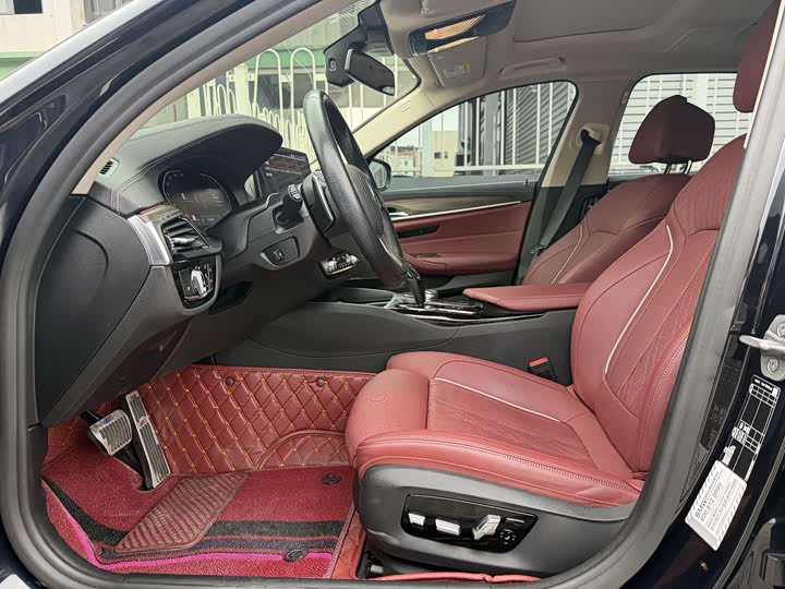 Фото 7 - BMW 5 Series