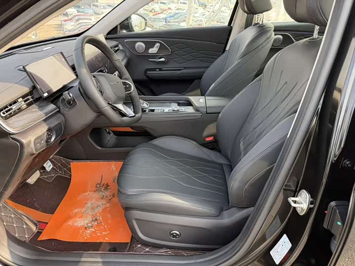 Фото 4 - Chery Arrizo 8 Pro