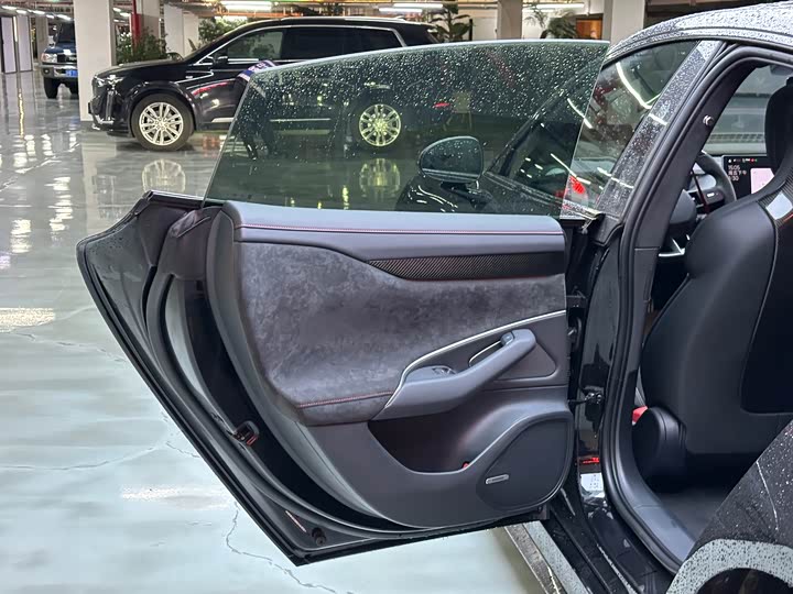 Фото 8 - Xiaomi SU7 Ultra