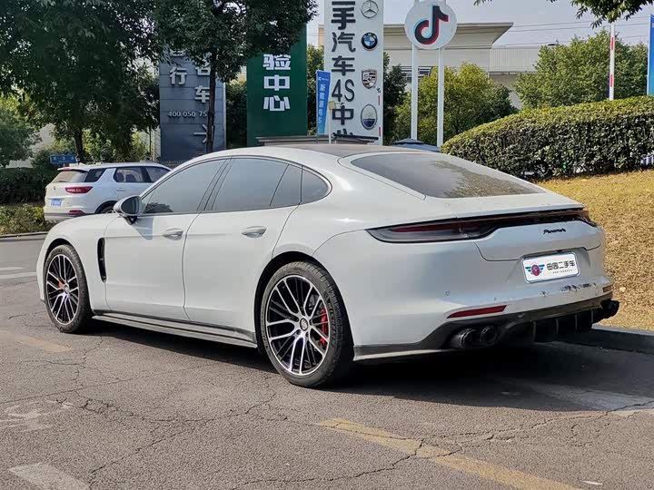 Фото 4 - Porsche Panamera