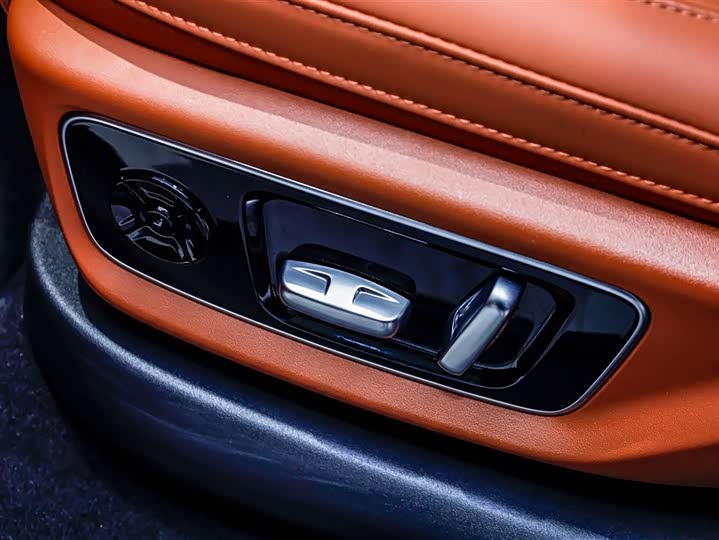 Фото 6 - LiXiang L7