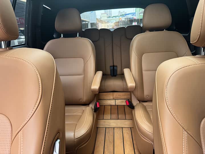 Фото 7 - LiXiang One