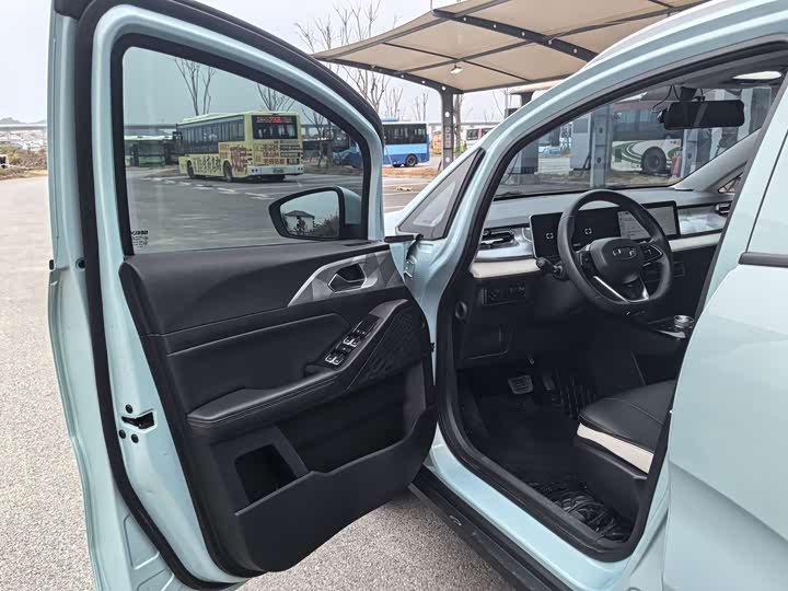 Фото 6 - Geely Geometry E Firefly