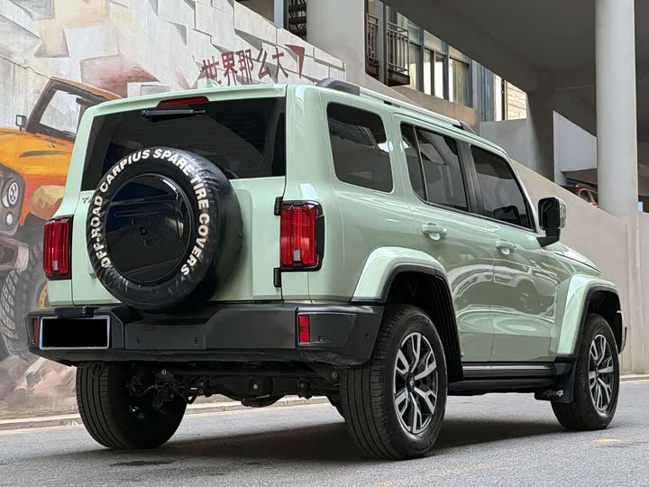 Фото 4 - Tank 300