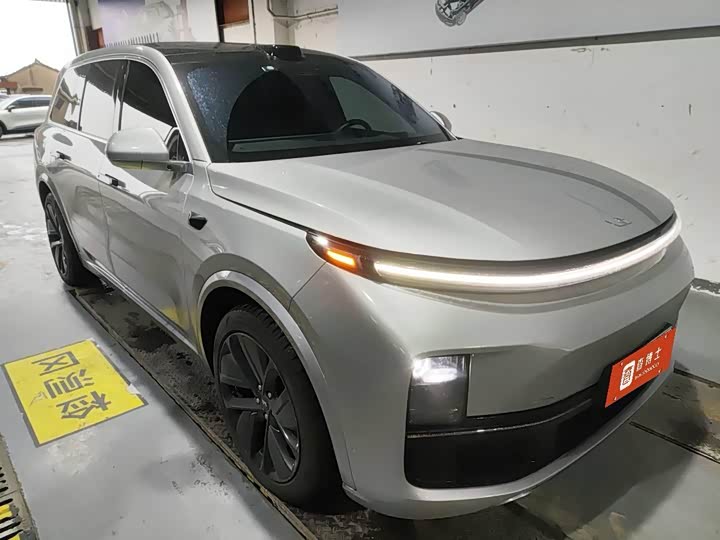 Фото 2 - LiXiang L9