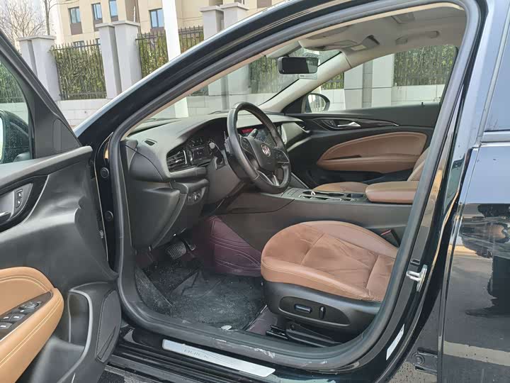 Фото 5 - Buick Regal