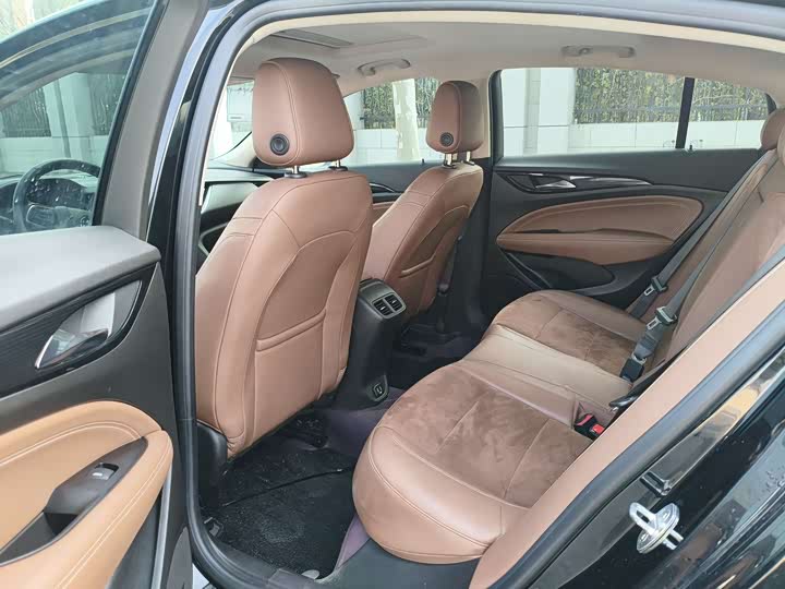 Фото 6 - Buick Regal