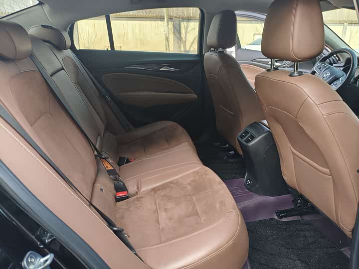 Фото 8 - Buick Regal