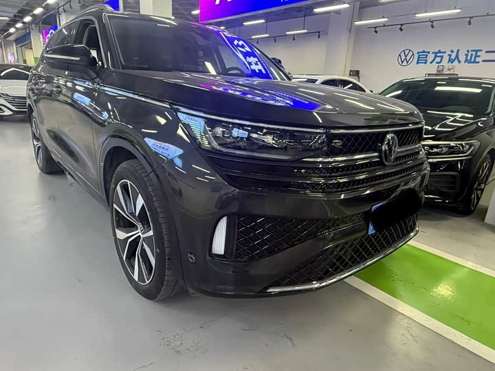 Фото 3 - Volkswagen Tavendor