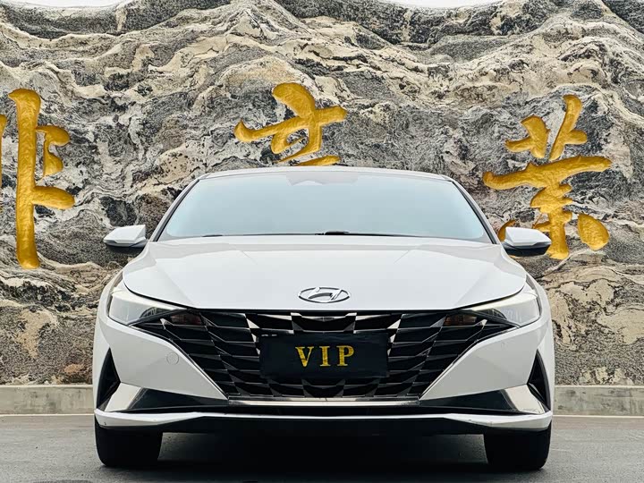 Фото 2 - Hyundai Elantra N line