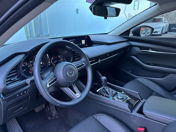 Фото 9 - Mazda 3 (Axela)