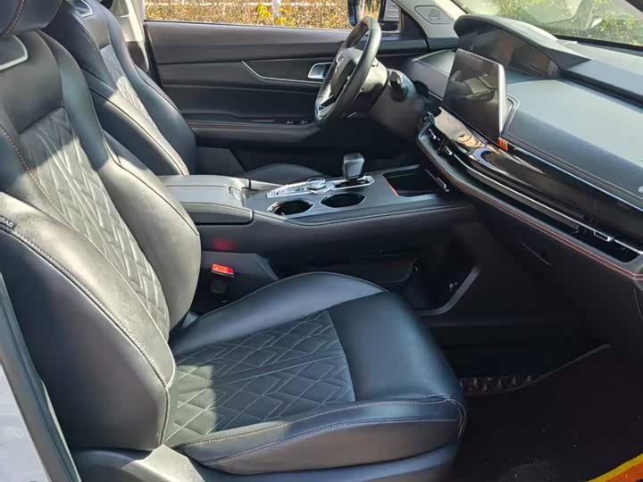 Фото 8 - Changan UNI-K