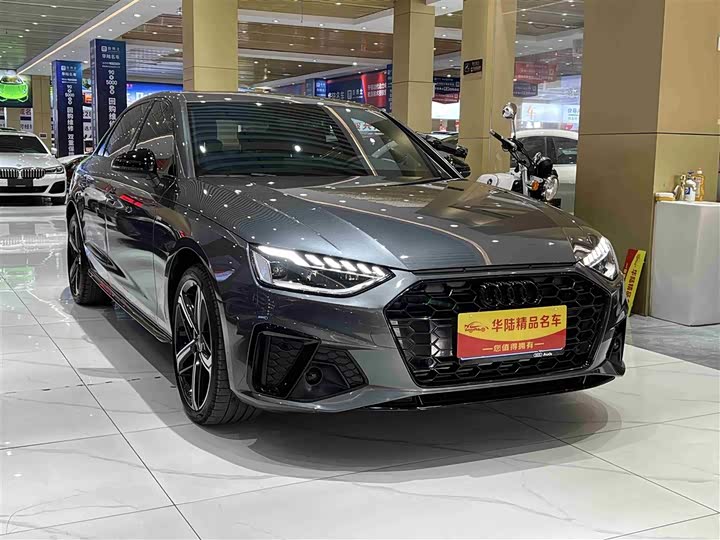 Фото 3 - Audi A4L