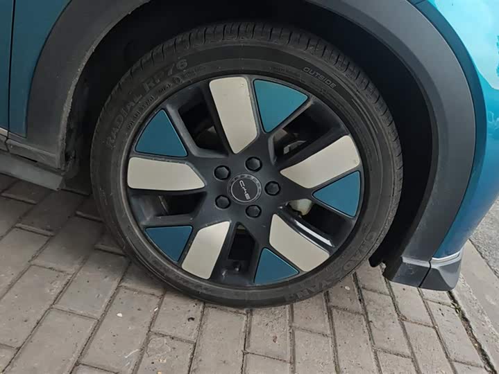 Фото 6 - BYD Dolphin