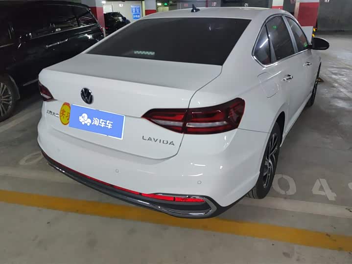 Фото 3 - Volkswagen Lavida