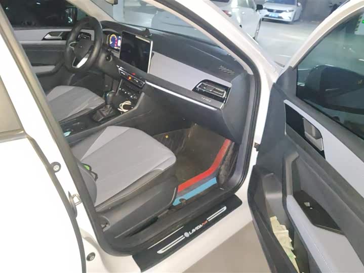 Фото 8 - Volkswagen Lavida