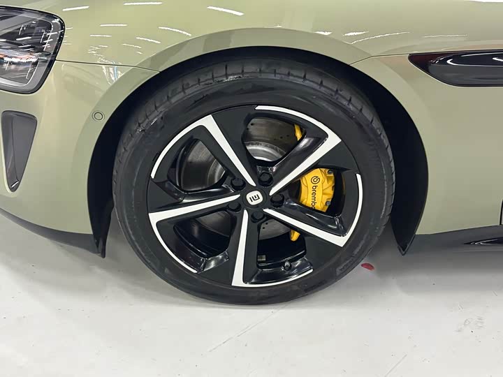 Фото 8 - Xiaomi SU7