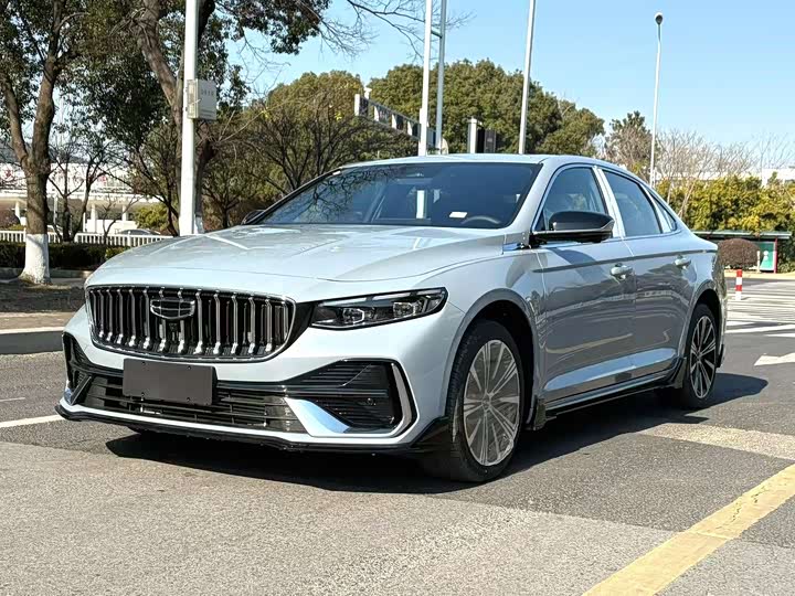 Фото 1 - Geely Preface