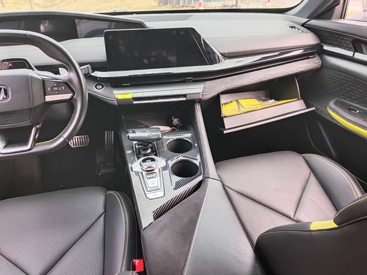 Фото 5 - Changan UNI-V