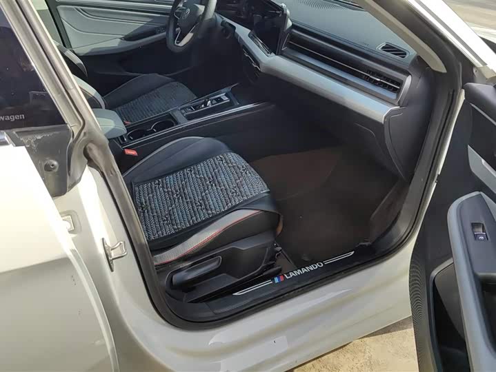 Фото 8 - Volkswagen Lamando L